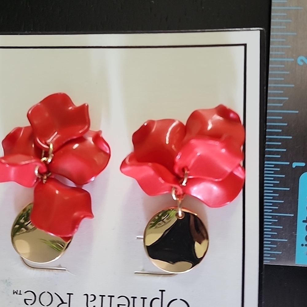 B24 Flower Earrings - Picture 8 of 9